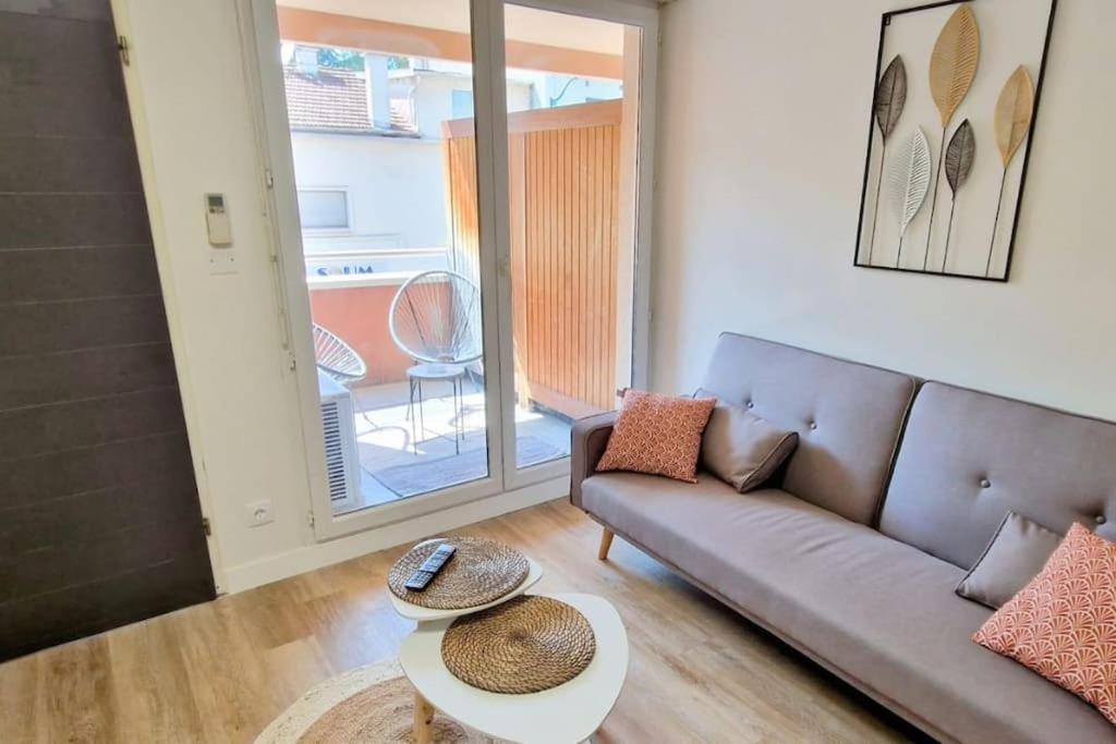 Lourde Center Apartment 3 Bed With Parking Lourdes Buitenkant foto